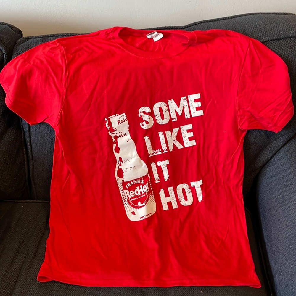 ☘️2/$15☘️BRAND NEW Franks Red Hot T Shirt
